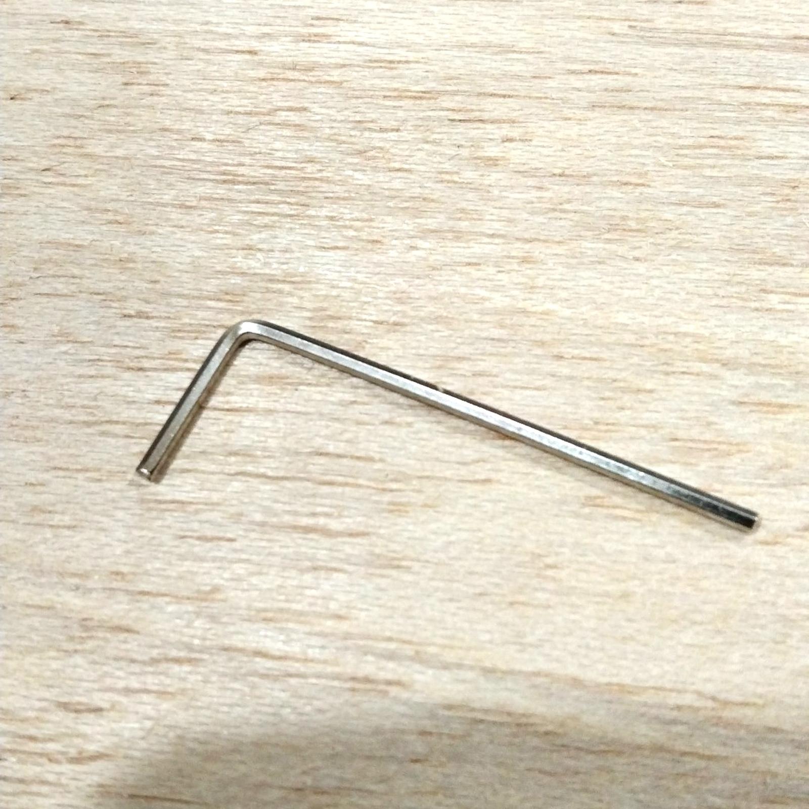 (1pcs) Kunci Hexa L4